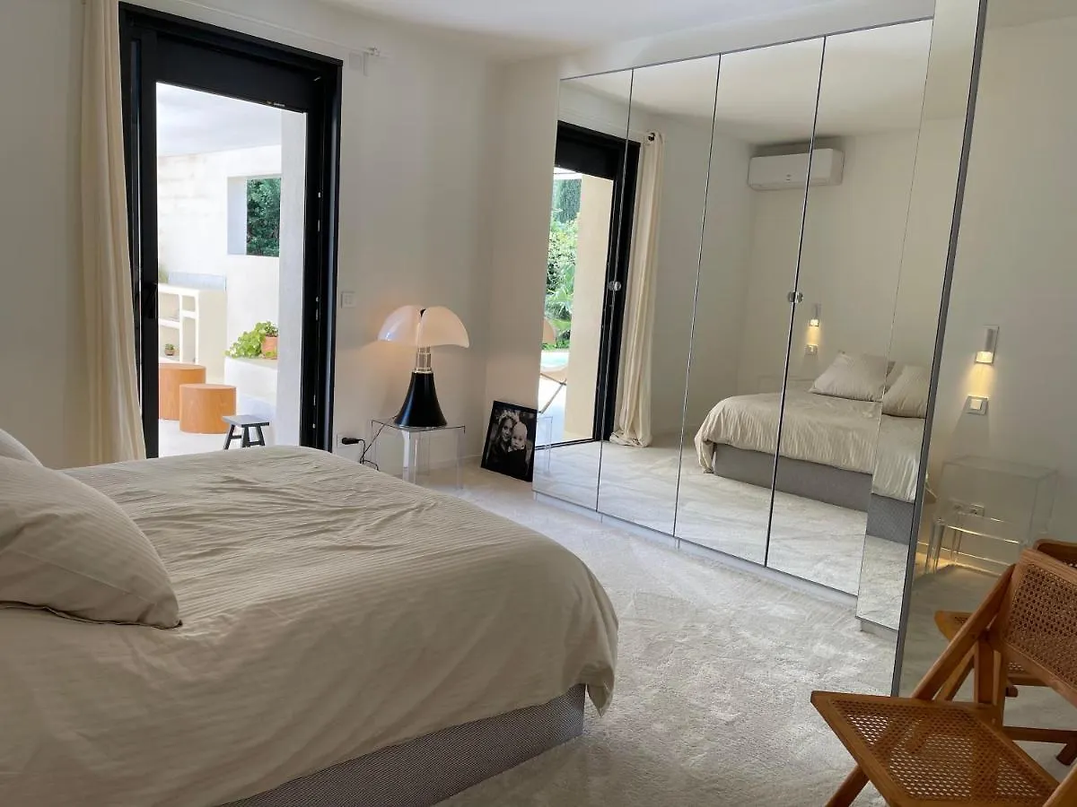Villa Contemporaine Avec Piscine Villeneuve-les-Avignon France