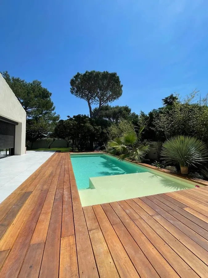 Villa Contemporaine Avec Piscine Villeneuve-les-Avignon 0*,
